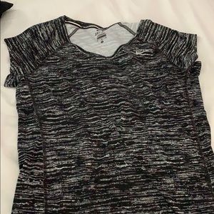 NIKE running top